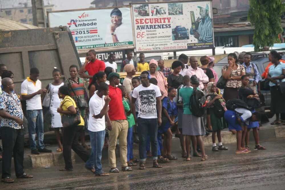 (Photos) Lagosians Wait Long Hours For BRT Bus