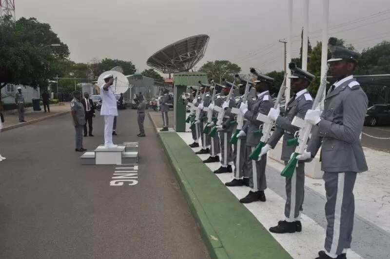 Nigeria custom service members