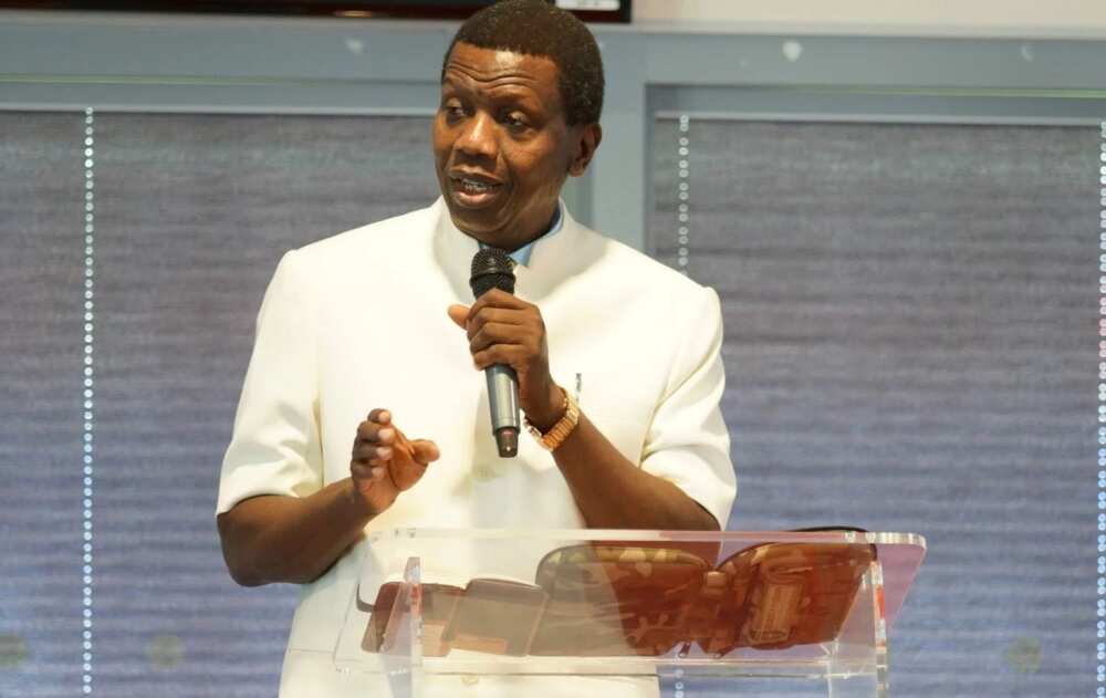 Pastor Adeboye advices single people on marriage