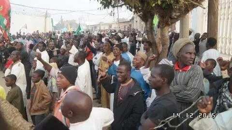 Photos: Shi'ites Protest Arrest Of Their Leader