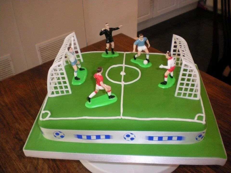 Top football pitch cake ideas