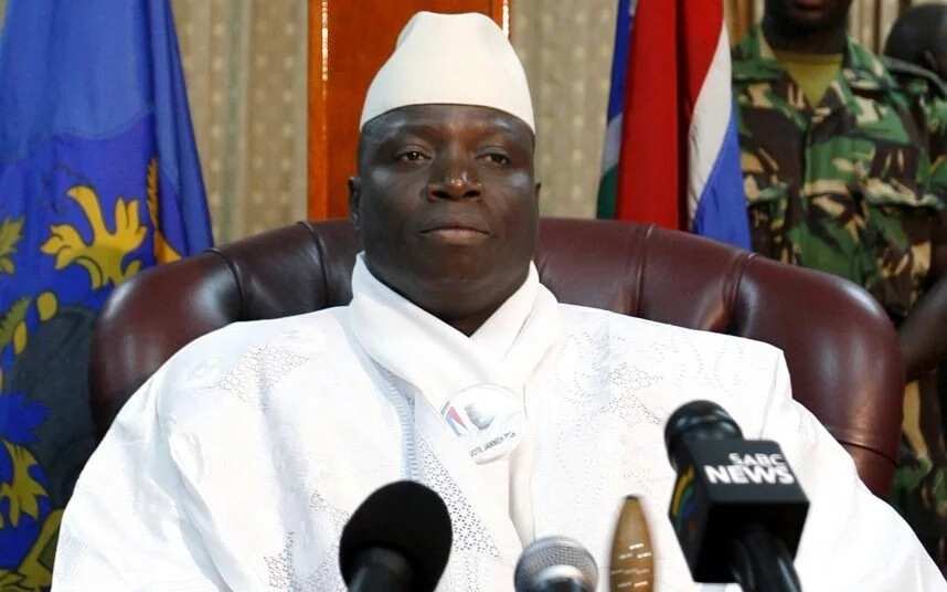 BREAKING: Gambian Navy desert Jammeh, declare allegiance to Barrow