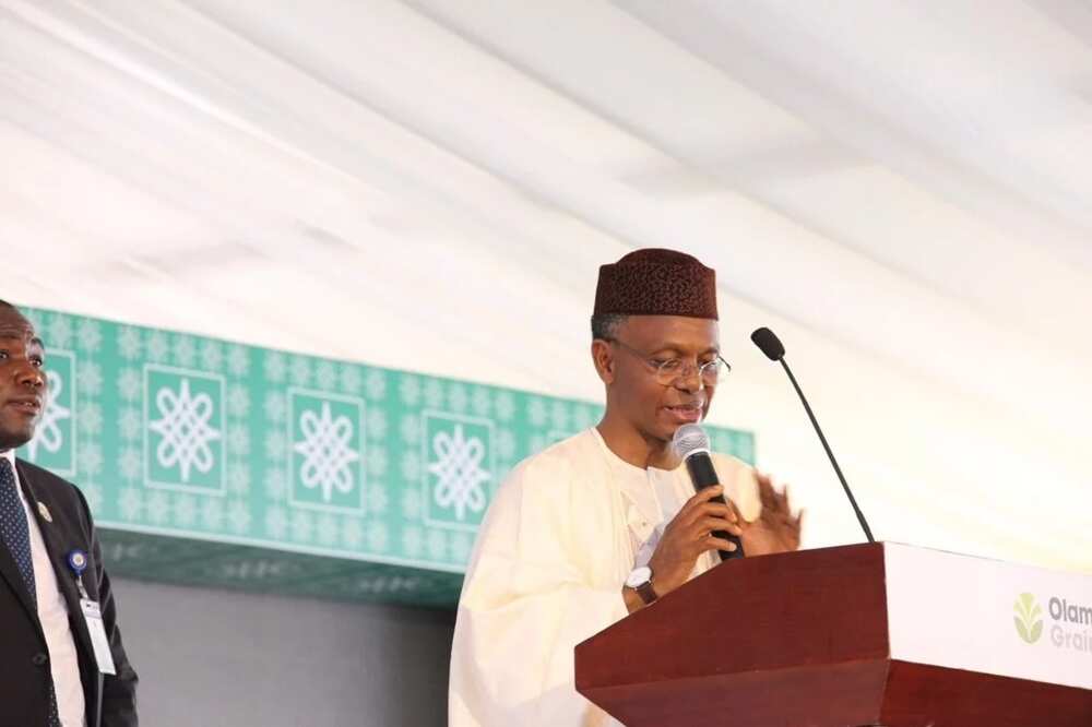 Breaking: Buhari commissions largest integrated animal feed mills, breeding farm and hatchery in Sub-Saharan Africa Breaking: Buhari commissions largest integrated animal feed mills, breeding farm and hatchery in Sub-Saharan Africa
