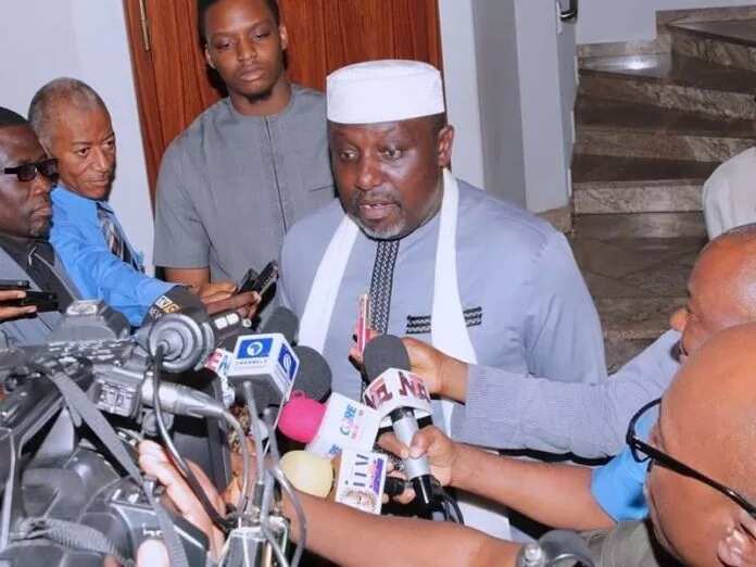 Ku taimakawa Almajirai wajen samun ilmin Boko: Rochas Okorocha