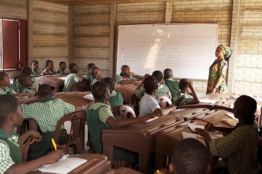 What Is The Language Policy On Education In Nigeria