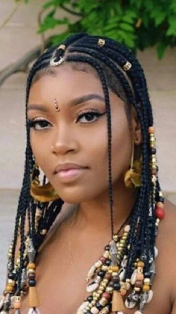 Nigerian hairstyles with attachment