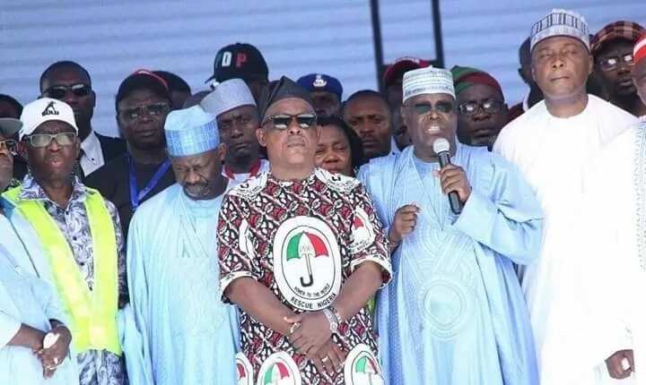 2019: PDP ta yi watsi da Kashamu, ta mika tuta ga 'yan takarar gwamnonin jihohi 3