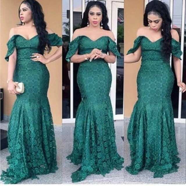 Aso Ebi cord lace dress with décolleté Aso Ebi cord lace dress with décolleté