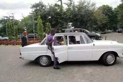 Sanata Melaye ya siya Marsandi kirar 1958 Sanata Melaye ya siya Marsandi kirar 1958