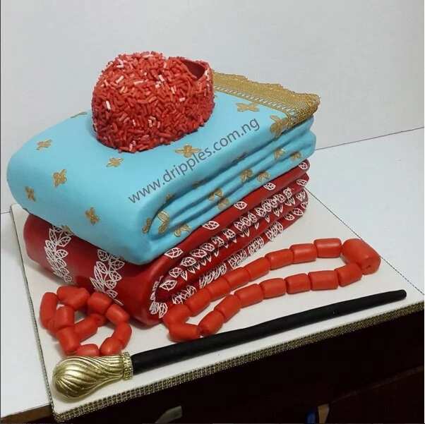 traditional wedding cake red