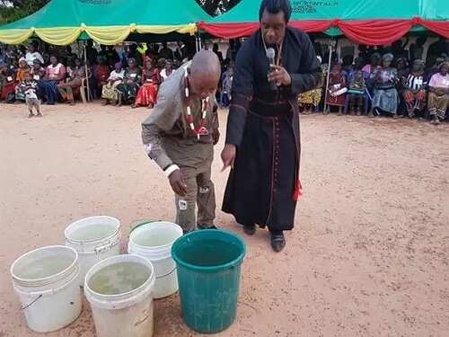 Pastor turns cold water into hot in Ebonyi