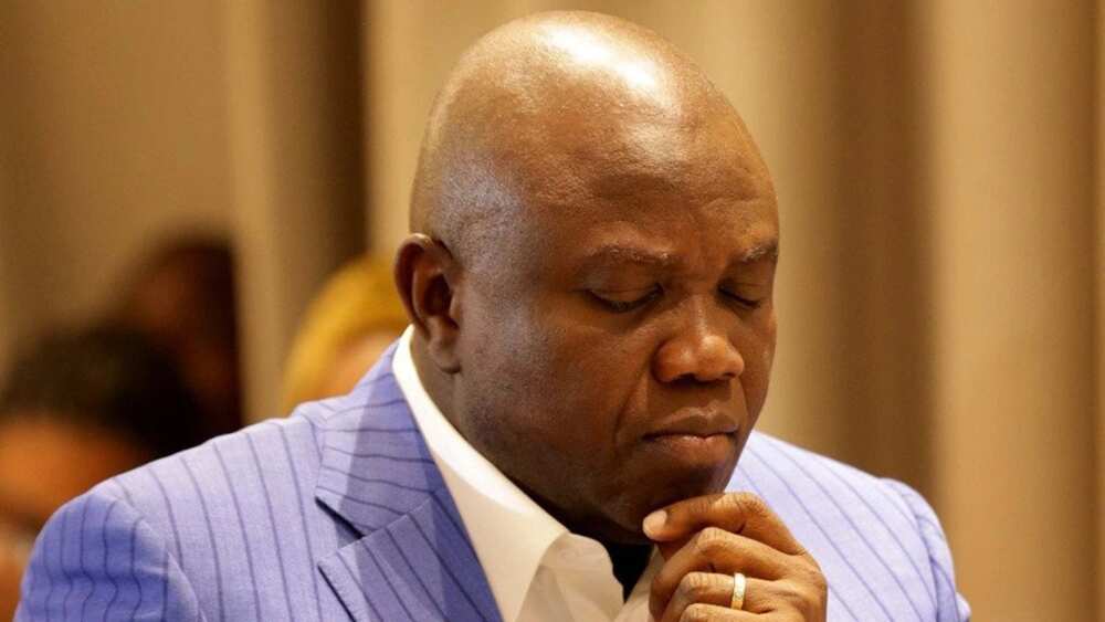 Gwamna Ambode ya yi karin haske game da rikicin sa da Cif Bola Tinubu