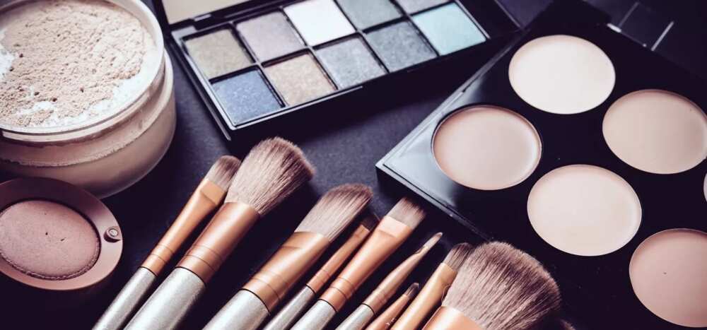 makeup makeup