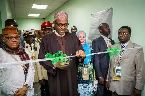 PHOTOS: Buhari Meets Nigerians In South Africa