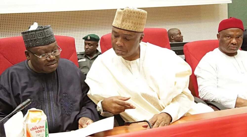 Za mu tsige Saraki idan majalisar dokoki ta dawo – Shugaban masu rinjaye a majalisa ya sha alwashi