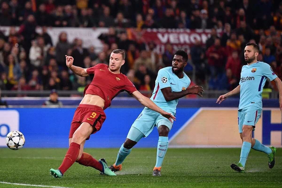 Roma spectacularly defeat Barcelona 3-0 to qualify for the semi finals ...