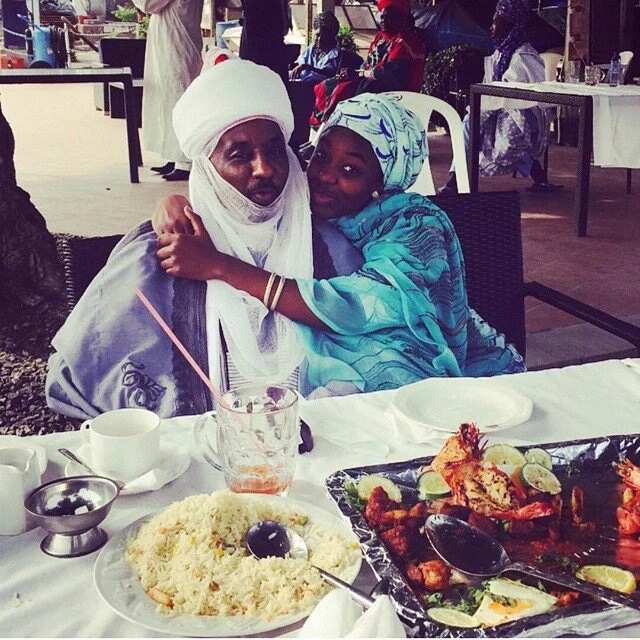 Emir of Kano Sanusi Shows Off His Wives & Children