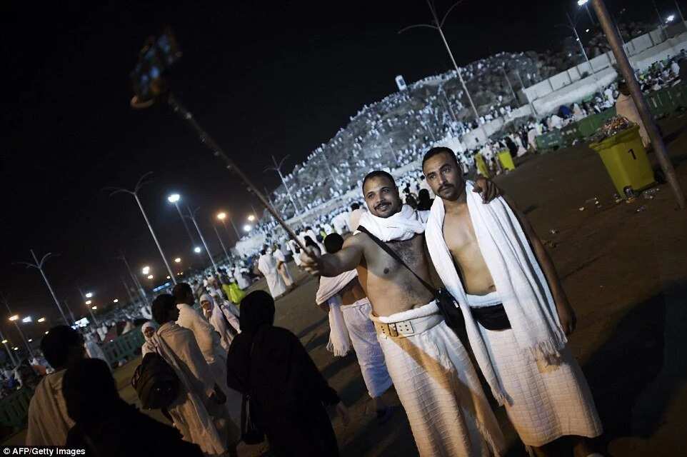 Muslims Gather At Mount Arafat To Mark Peak Of Hajj 2015