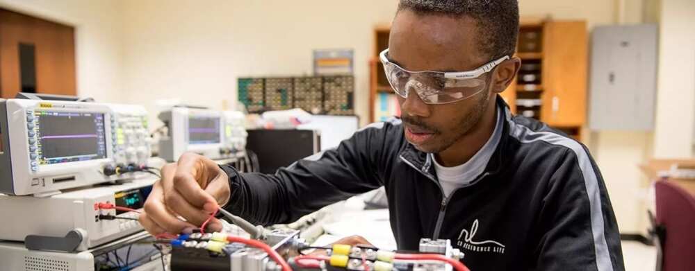 Best universities to study electrical engineering in Nigeria