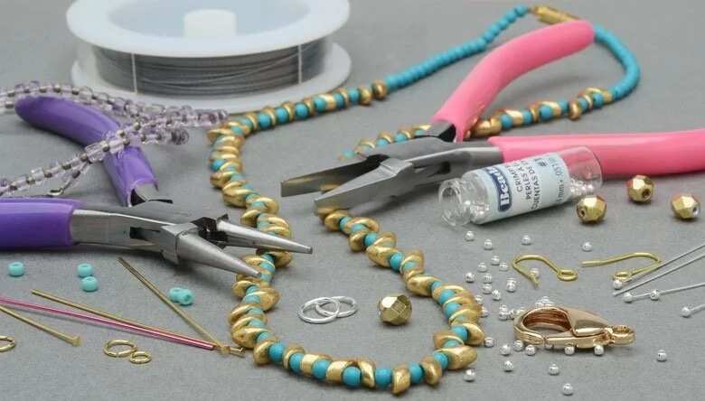 spiral bead necklace materials