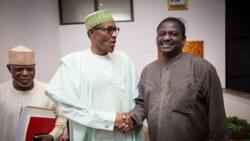 Rashin mai da rashin wuta: Ku cigaba da juriya, ai ba mulkin Buhari aka fara rashin ba: Femi Adesina