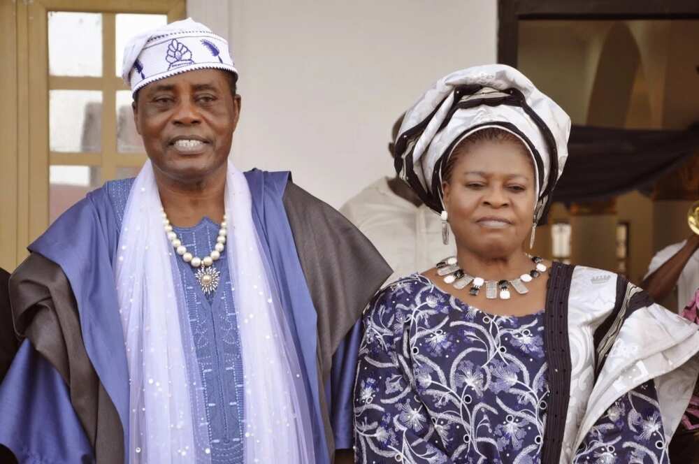 Sarkin da ya fi kowa kudi a Najeriya (Kuma ba Sarkin Kano Sanusi II bane) Sarkin da ya fi kowa kudi a Najeriya (Kuma ba Sarkin Kano Sanusi II bane)