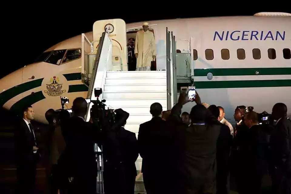 Shugaba Buhari ya isa kasar Morocco (Hotuna) Shugaba Buhari ya isa kasar Morocco (Hotuna)