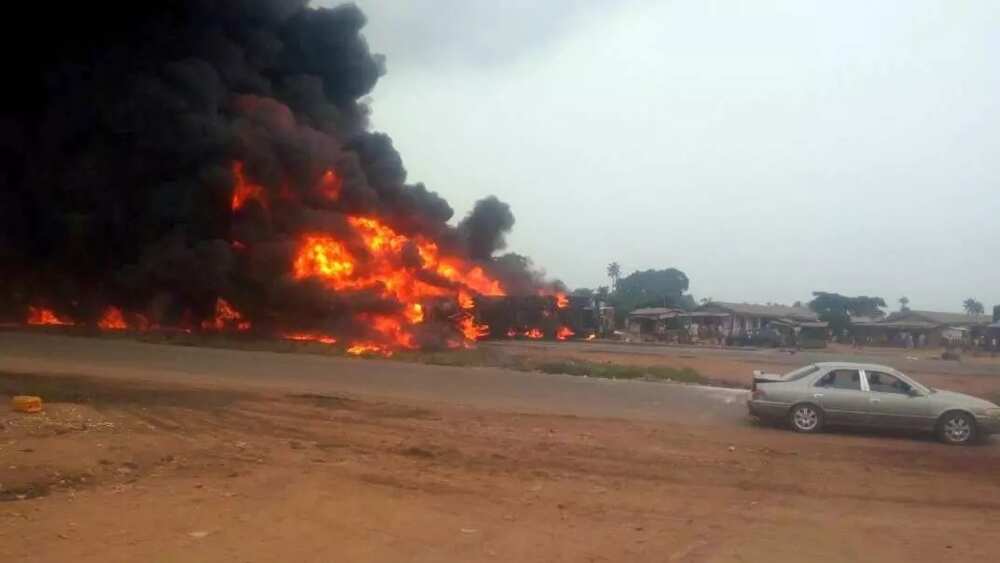 3 persons lose their lives as petrol tanker explodes on Lagos-Ibadan Expressway