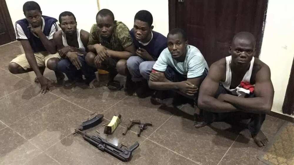 Notorious robbery gang led by 22-year-old arrested in Lagos (photos)