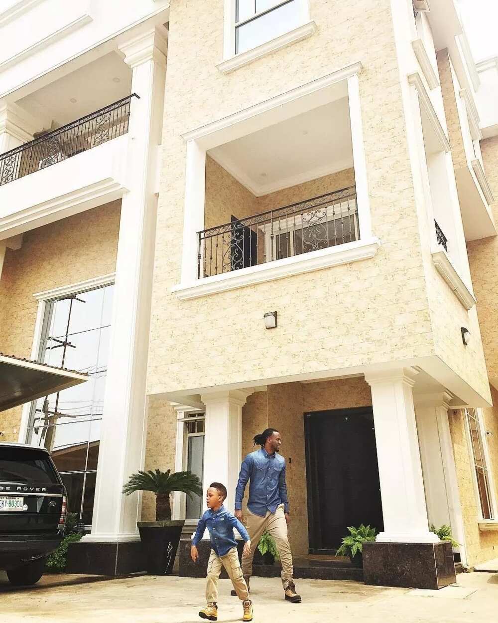 P-square house P-square house