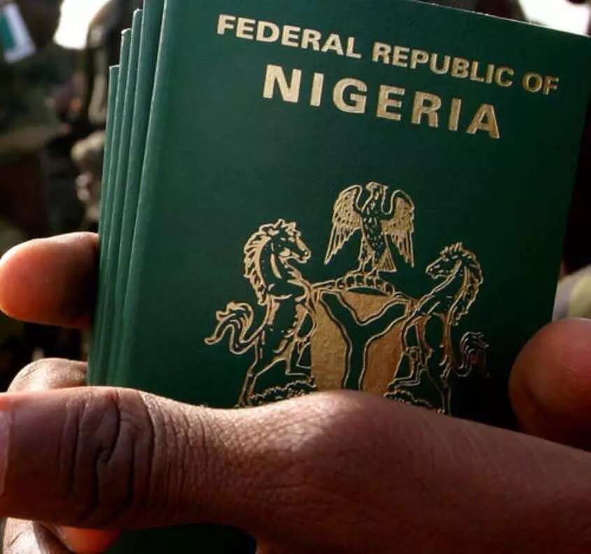Passport applicants are advised over a fake website.
