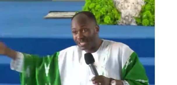 Apostle Suleman steps out in green and white as he shares message on independence with Nigerians (photos, video)