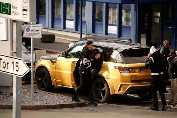 Pierre-Emerick Aubameyang lands via private jet at Luton Airport