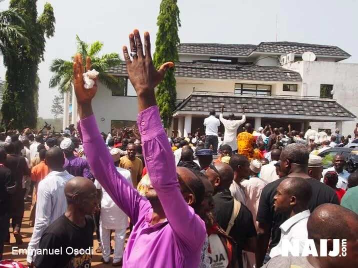 Photos, Video From Abubakar Audu's Burial In Kogi