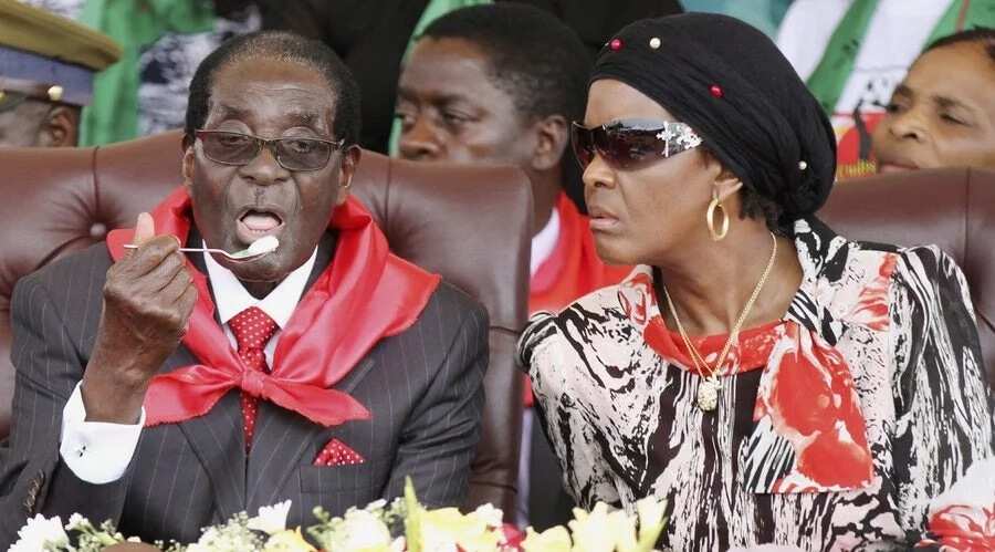 Robert Mugabe with his wife, Grace Mugabe