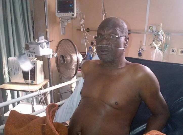 Olumide Bakare cries out for help (Photos)
