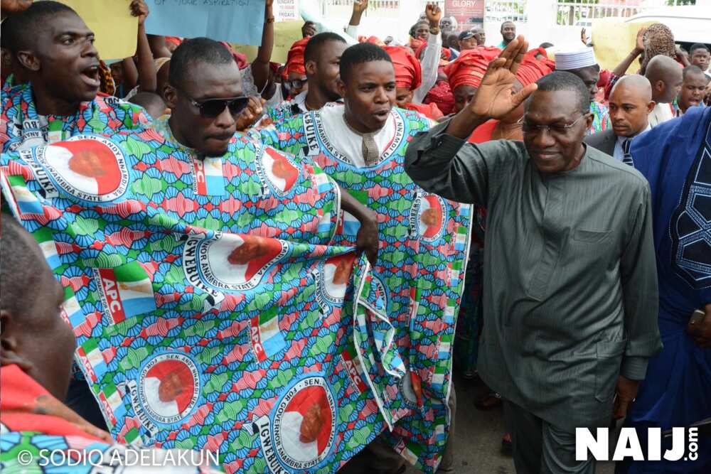 Anambra polls: Senator Andy Uba leads over 40 senators to pick up APC ticket (photos)