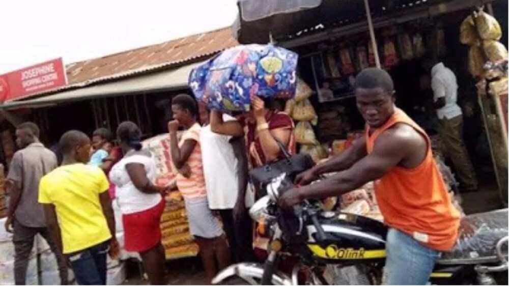 Confusion as residents flee Rivers state community Umudioga following cult clash (photos) Confusion as residents flee Rivers state community Umudioga following cult clash (photos)
