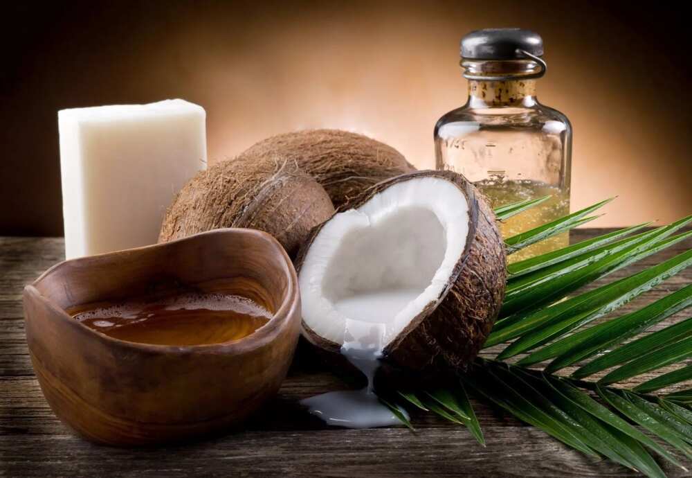 Benefits of shea butter and coconut oil for skin