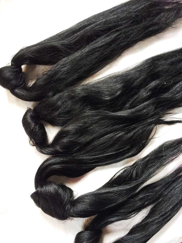 Hair (weave) for wig making