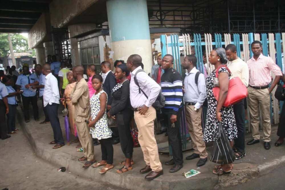 (Photos) Lagosians Wait Long Hours For BRT Bus