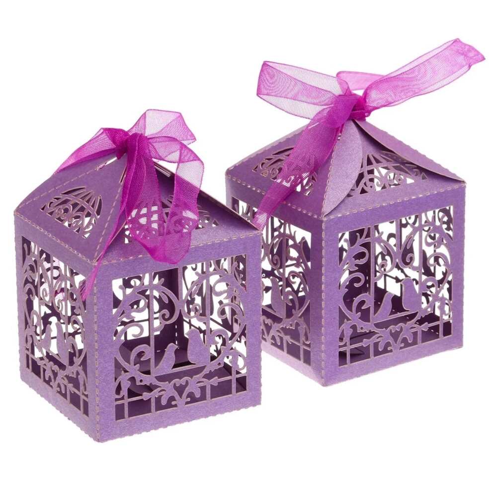Bonbonnieres for purple wedding