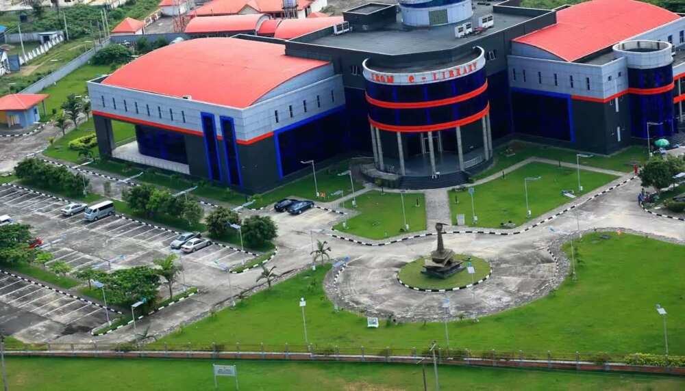 Ibom E-Library Ibom E-Library