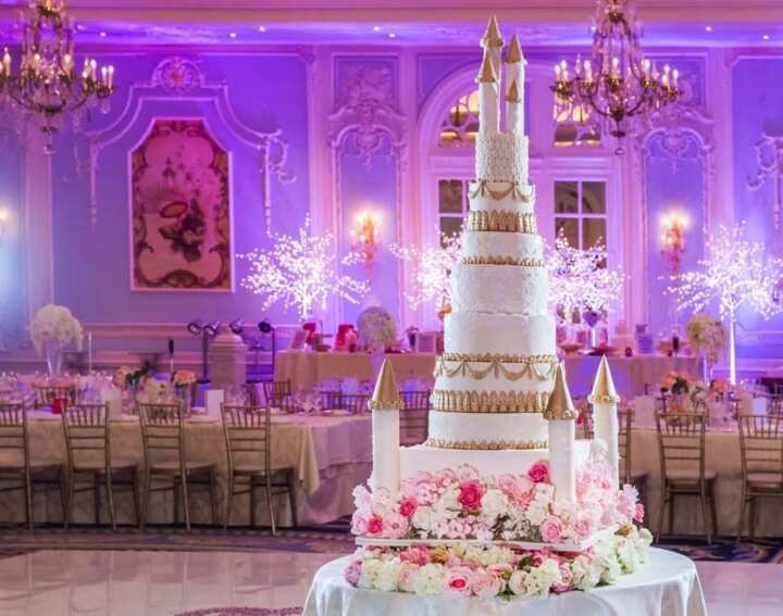 Simple wedding hall decoration ideas in Nigeria - Legit.ng