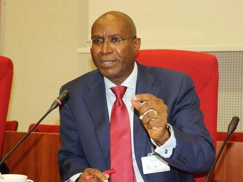 Saraki explains why Senator Omo-Agege was suspended