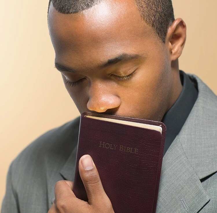 How to study the Bible in Nigeria