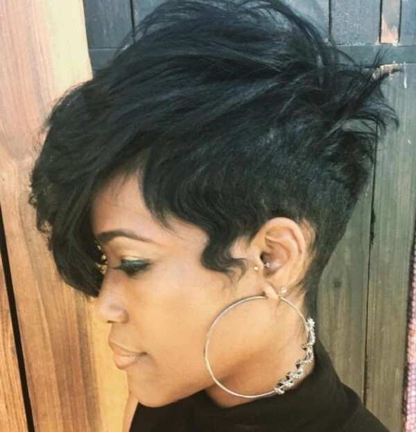Short hairstyles for thick hair