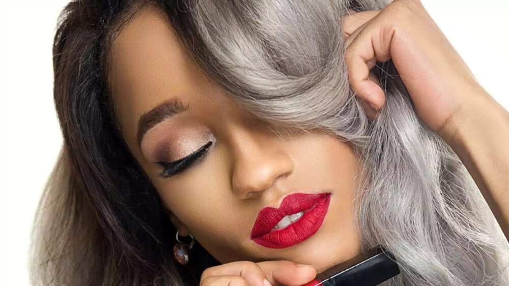 Di'ja - lips