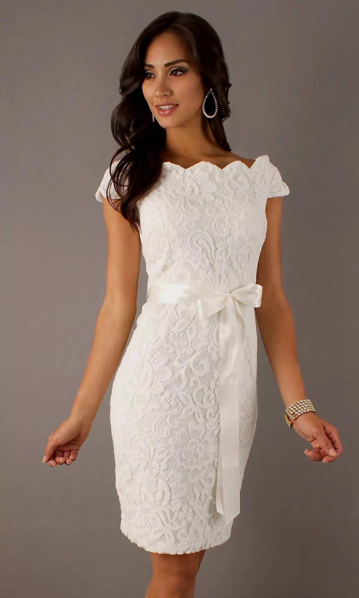 short gown lace styles