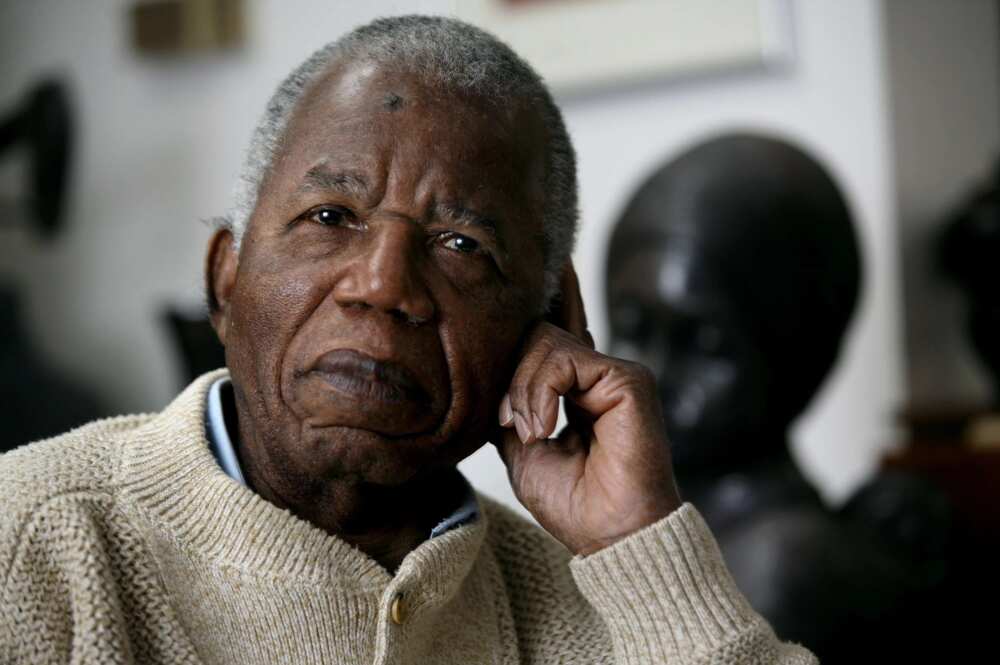 The best proverbs from Chinua Achebe